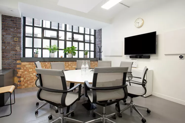  in Knowlemore Embassy Tea House