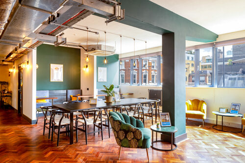 Thumbnail image of desk at The Old Street Workrooms