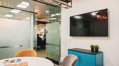 Meeting room at 2 Work No.1 Whitehall Riverside