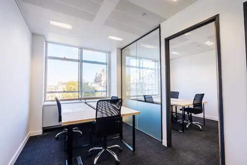 Thumbnail image of 33 Cavendish Square, W1 G