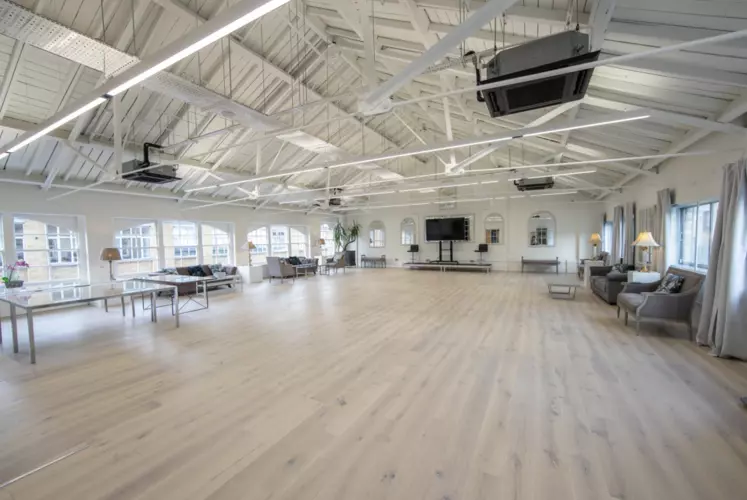  in The New White Loft