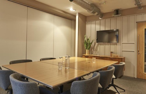 Meeting room for hire in Leeds in FORA No. 1 Aire Street