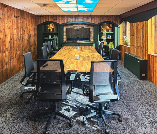 Meeting room at Desklodge House 