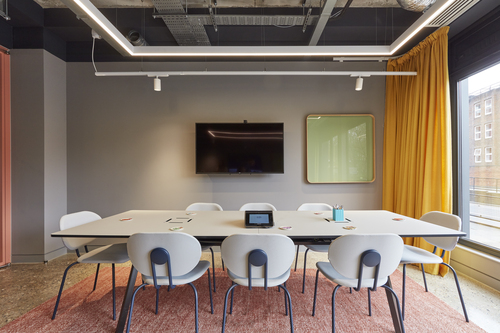 Thumbnail image of desk at Clockwise Wood Green