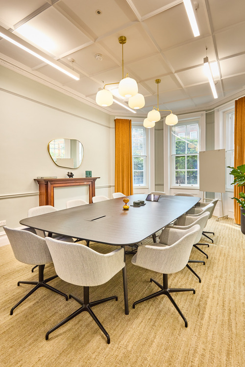 Thumbnail image of meeting_room at 146 Buckingham Palace Road
