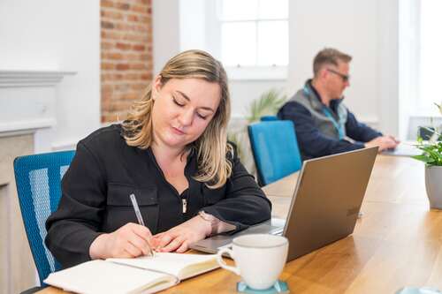 Thumbnail image of desk at Square Works