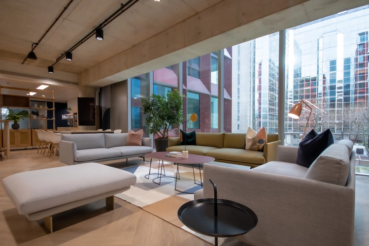  in Industrious at 245 Hammersmith