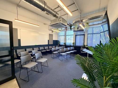 Thumbnail image of meeting_room at Foundry Poole