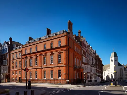 Exterior of building in Argyll 45 Pont Street