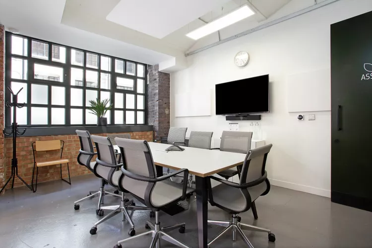  in Knowlemore Embassy Tea House