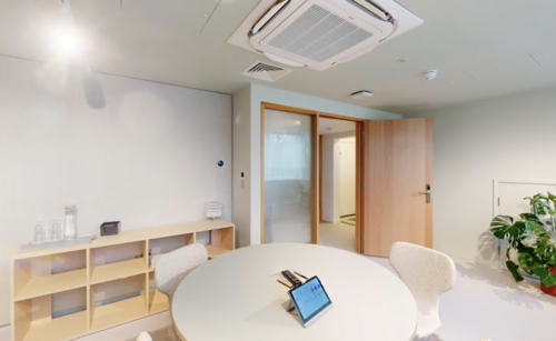 Thumbnail image of meeting_room at FORA Henry Wood House