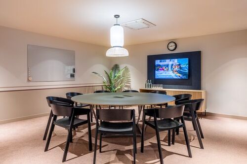 Thumbnail image of meeting_room at Fleet Street Workspace 