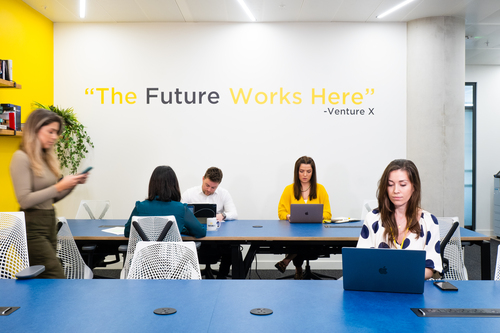 Thumbnail image of desk at Venture X Chiswick Park