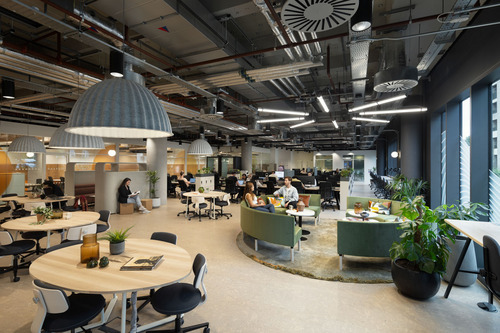 Thumbnail image of desk at Impact Hub London Euston
