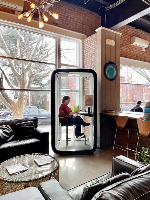 Thumbnail image of desk at Cloudport CoWorking