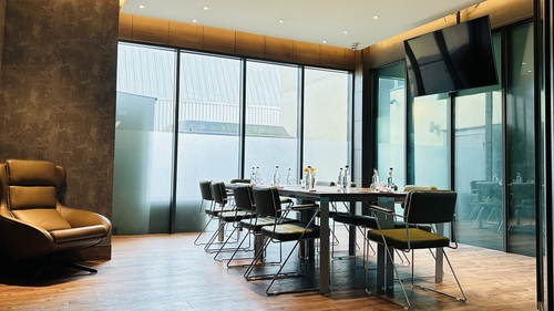 Meeting room at Crowne Plaza London Kingston 