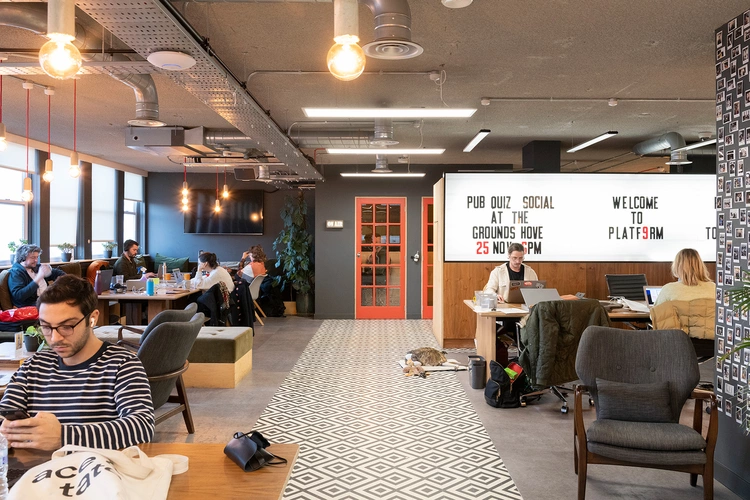 Coworking space at PLATF9RM