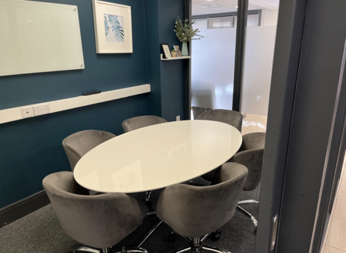 Thumbnail image of meeting_room at City Gateway