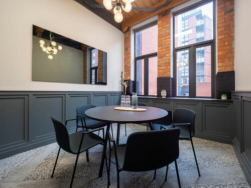 Thumbnail image of meeting_room at Colony Jactin House